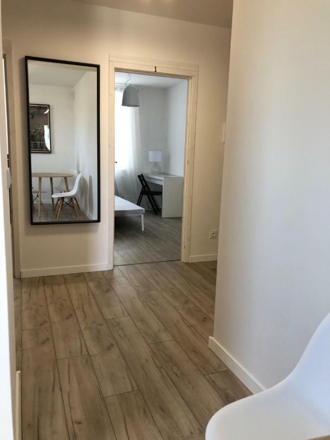 Parion Apartment *